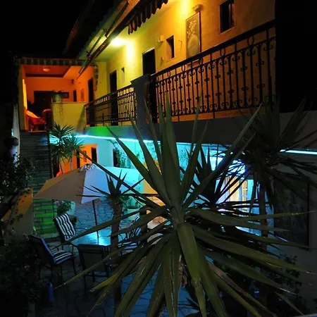 Welcome To ,,petunia,, In Neos-marmaras,xalkidiki ,greece,in Para18dise Bed & Breakfast