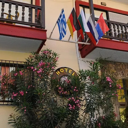 Welcome To ,,petunia,, In Neos-marmaras,xalkidiki ,greece,in Para18dise Bed & Breakfast 2*